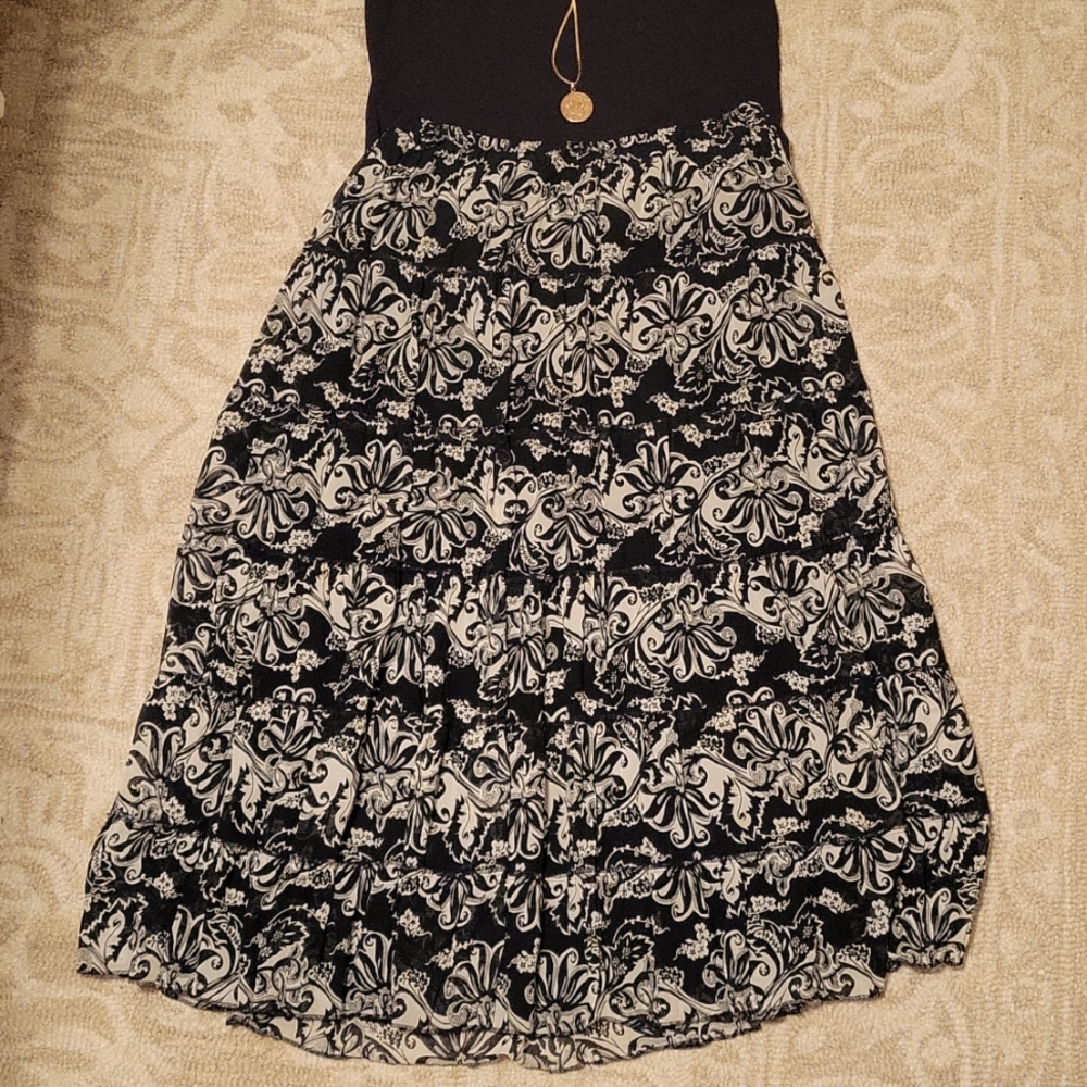 Gorgeous tiered midi skirt